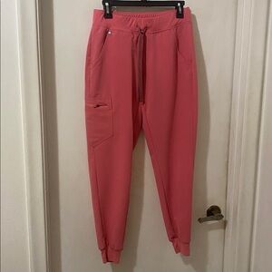 FIGS Women’s Hot Coral Zamora Jogger Scrub Pants W18SW2005P PO #1758 Small